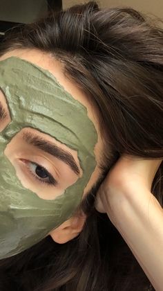 Green Mask, روتين العناية بالبشرة, Foto Ideas Instagram, Insta Photo Ideas, Glow Up?, Aesthetic Girl