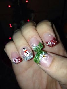 40+ Easy Christmas Nail Designs for a Holly Jolly Time - HubPages Green Christmas Nails, Holiday Nails Diy