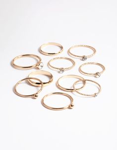 Stacks on stacks! Our Gold Mixed Stone and Textured Ring Pack make the ultimate stacking pieces to add a detailed touch to any look. Plus, they make the best basics. Jewelry Boards, Textured Ring, Favorite Rings, Look Plus, Pretty Jewellery, Dream Clothes, Stacking Rings, Ring Necklace, Cubic Zirconia