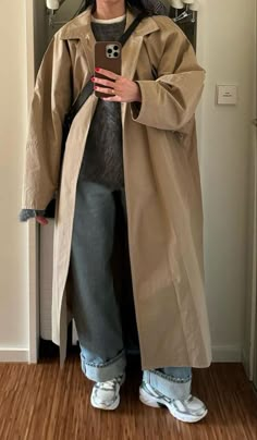 Oversized Trench Coat Outfits, Outfit Oversize, Trench Coat Outfit, Autumn Fits, Style Instagram, Look Of The Day, October 8, Modest Fashion Outfits, Coat Outfits