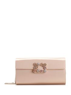 Satin clutch bag from Roger Vivier, with Flower Strass buckle, metal shoulder strap and magnetic closure. Glamorous Pink Clutch Shoulder Bag, Luxury Glamorous Pink Clutch, Luxury Modern Pink Clutch, High-end Pink Evening Box Bag, Roger Vivier Clutch, Versace Designer, Best Wallet, Cool Ties, Roger Vivier