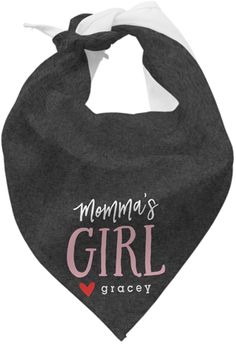 a black bandana with the words momma's boy on it and a heart