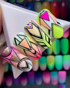 Line Work Nails Art Designs, Line Nail Art, Lines Art, Airbrush Nails, Floral Nail Designs, Floral Nail, Lines On Nails, Work Nails