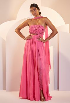 Tube Gown, Fancy Jumpsuit, Bridal Sari, Indian Designer Outfits, Kurta With Pants, Indian Fashion Dresses, Short Suit, Pink Fabric, Festival Wear