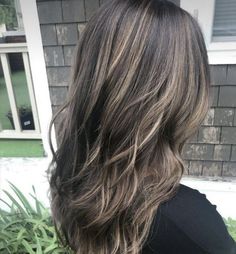 Dark Brown Transition To Blonde, 10 Major Winter Hair Colors, Toned Highlights, Ashy Brown, Winter Hair Colors, Black Hair Balayage, Color Balayage, Brunette Hair With Highlights