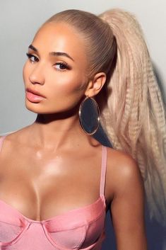 Crimped Hair Ideas, Treat Damaged Hair, Curly Hair Ponytail, Barbie Hairstyle, Ghd Hair, High Ponytail Hairstyles, Blonde Hair Looks, Sleek Ponytail