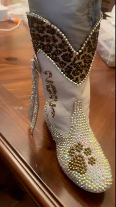 Bedazzled dance boots Drill Team Boots, Drill Team Pictures, Team Presentation, Senior Stuff, Dance Rooms, Senior Ideas, Dance Boots, Grad Photoshoot