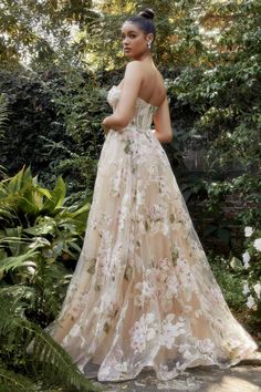 Andrea And Leo, Magnolia Print, Bridgerton Wedding, Enchanted Forest Wedding, Enchanted Wedding, Best Prom Dresses, Floral Wedding Dress, Floral Corset, Prom Ball Gown