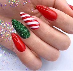 Oval Acrylic Nails, Kutek Disney, Trendy Nail Art, Dipped Nails, Christmas Nail, Pretty Acrylic Nails, Dope Nails