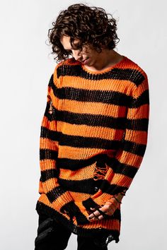 PUMPKIN. - Luxe Soft Knit.- Contrast Style.- Long-Length Shape.- Distressed Detailing + Back.- Relaxed Fit.Wash Cold - Gentle Cycle.with KILLSTAR Branding, 55% Acrylic, 45% Cotton. Orange Striped Sweater, 2010 Fashion, Black White Outfit, Grunge Vibes, Vintage Band Tees, Sally Face, Grunge Look, Mens Lifestyle, Black And Orange