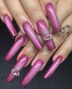 Pink Chrome Nail Designs, Air Brush Nails, Pink Chrome Nail, Chrome Nail Designs, Extra Nails, Pink Chrome Nails, Chrome Nails Designs, Art Designs Ideas, Airbrush Nails