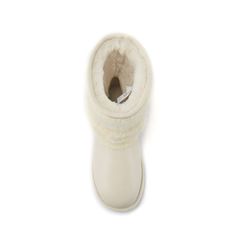 Fame Short, another fave for classic ugg lovers... with a twist! Short cut classic style in natural, double face sheepskin. Soft leather upper with knitted cuff detail. Twist Short, Short Cut, Cuff Detail, Ugg Classic, Short Cuts, Double Face, Soft Leather, White Shorts, Classic Style