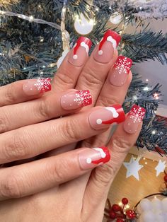 Red  Collar    Color Nails Embellished   Beauty Tools Santa Nails, Xmas Nail Art, Short Gel Nails, French Tip Acrylic Nails, Christmas Nails Acrylic, Xmas Nails, Christmas Nail Designs