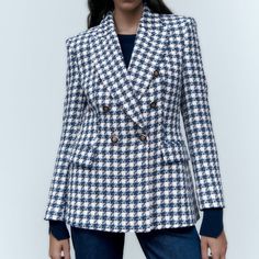 Zara Blazer Size Small Womens Green Blazer, Zara Tweed Blazer, Blue Blazer Women, Red Plaid Jacket, Maroon Blazer, Sequin Suit, Preppy Blazer, Satin Blazer, Houndstooth Jacket