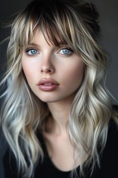 20 Gorgeous Short Haircuts For Curly Hair That Will Make You Ditch The Straightener Blond Shoulder Length Hair With Layers, Blond Shoulder Length Hair, Shoulder Length Hair With Layers, Bangs Styles, Hair Blending, Fun Hairstyles, Chin Length Haircuts