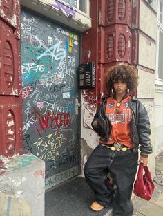 90s hiphop, 90s hiphop style, 90s black girl, gang girl aesthetic, smoke black girl, black baddie
baggy jeans outfit, denim fit, denim outfit, fashion y2k, oldschool, 90s, 2000s, black girl, outfit idea, posing idea, posing reference, jersey outfit inspiration, timberlands outfit, curly afro New York Streetwear Aesthetic, Graffiti On Clothes, 90s New York Streetwear, Outfits With Layers, Maxamilist Fashion, Vintage Baggy Jeans For Streetwear, Baggy Street Style, Thrift Baggy Jeans, Boots Mini Skirt