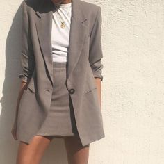 How To Wear Blazers, Skirt Suit Set, Modest Wear, Mode Inspo, Trend Fashion, Work Outfits Women, Suit Fashion, Work Attire