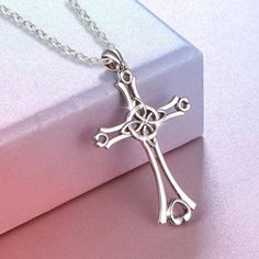 Irish Celtic Cross Pendant Necklace Silver Metal Cross Choker Necklace As Gift, Metal Cross Necklace With Clavicle Chain As Gift, Cross Necklace Womens, Celtic Cross Necklace, Scottish Jewellery, Pendant Necklace Silver, Diy Cross, Irish Celtic, Celtic Cross