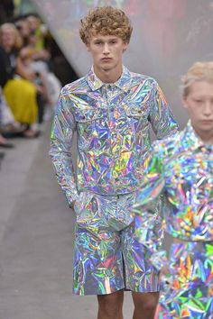 Holographic Fashion, Spring Summer 2015, Summer 2015, London Fashion Week, Runway Fashion