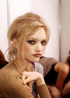 Indiana Evans, Gemma Ward, Split Hair, Jodie Foster, Model Aesthetic, Olivia Wilde, Natalie Portman, Model Life, Yohji Yamamoto