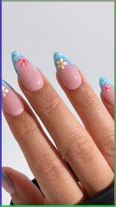 California Vacation Nails, Cute Summer Birthday Nails, Short Beach Nails, Beachy Nail Designs, Vacation Nail Designs, Rounded Acrylic Nails, Beach Nail Designs, Beach Nail