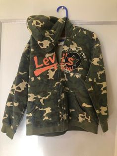 Used Levi's Jeans Kid's Camo Hoodie Sweatshirt Zipper Multi-color Size 7 Casual Camouflage Cotton Hooded Jacket, Casual Camouflage Hooded Jacket, Bf Material, Camo Hoodie, Sweatshirt Zipper, Jeans Kids, Boys Clothes, Boy Clothes, Levi's Jeans