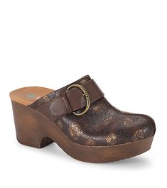 The Baretraps Belita wedge clog has comfort and style to spare. Featuring a faux fur strap with metal buckle latch and a veneer wrap around the sole. All built on our Posture Plus+ insole for unmatched support and comfort throughout your day. Wide Width Sandals, Toe Loop Sandals, Cold Weather Boots, Favorite Shoes, Platform Clogs, Better Posture, Wide Calf Boots, Leather Clogs, Boots Knee