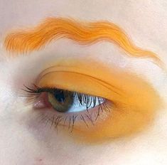 Funky Makeup, Yellow Makeup, Orange Makeup, Dope Makeup, Make Up Looks, Eye Makeup Art, Editorial Makeup, Makeup Designs, Makati