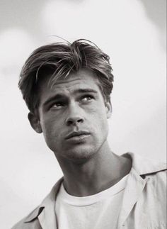 Side Part Men, Brad Pitt Haircut, Brad Pitt Hair, 90s Haircuts, Men 90s, Aesthetic 90s