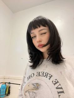 Micro Bangs With Layered Hair, Short Bangs Medium Length Hair, Baby Bangs Black Hair, Shaggy Medium Hair With Bangs, Micro Bangs Round Face, Short Choppy Bangs, Micro Fringe