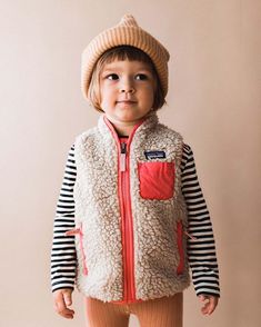 Introducing jackets & vests made from recycled polyester from used soda bottles, unusable manufacturing waste and worn-out garments by the… Patagonia Baby, Patagonia Retro X, Baby Patagonia, Baby Mode, Boys Fall Outfits