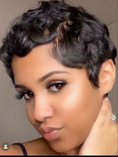 Pinterest Funky Short Haircuts, Funky Haircuts, Makeup Tip, Short Sassy Hair, Sassy Hair, Haircuts Short, Hair Affair, Hairstyle Gallery, Hair Crush