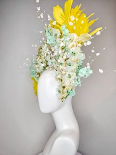 Adjustable Yellow Headpiece For Kentucky Derby, Yellow Spring Headband, Yellow Headpiece For Royal Ascot Races, Yellow Headpieces For Royal Ascot Races, Green And Gold Flowers, Derby Hats Fascinators, Yellow Feathers, Hat Fascinator, Kentucky Derby Hat