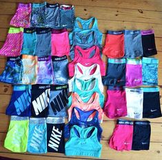 Cheer Outfits, Sport Bras, Yoga Iyengar, Cheerleading Outfits, Nike Free Shoes, Nike Shoes Outlet, Vinyasa Yoga, Cool Ideas, Fitness Yoga