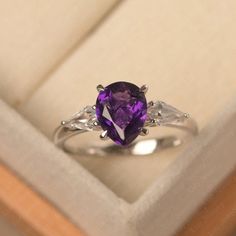 Amethyst Wedding Rings, Amethyst Wedding, January Birthstone Rings, Amethyst Gem, Purple Band, February Birth Stone, Amethyst Ring, Silver Fashion, Ring Verlobung