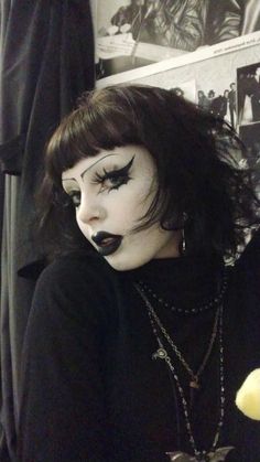 Goth Make Up, 90s Makeup Look, 90s Makeup, Goth Subculture, Goth Hair