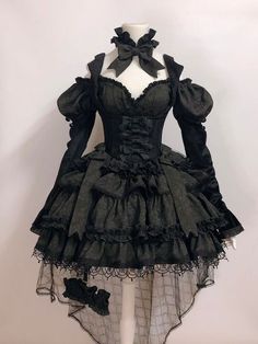 #Goth #fashion #aesthetic #gothcore Haunted Outfit, Gothic Aesthetic Clothes, Gothic Dress Outfit, Goth Lolitas, Gothic Outfit Ideas, Gothic Oc, Goth Fashion Aesthetic, Moon Outfit