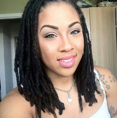 loc bob. forever-silk.com Shoulder Length Dreadlocks, Heat Protectant For Natural Hair, Blue Faux Locs, Coil Locs, Best Heat Protectant, Loc Bob, Long Locs, Dread Head, Gorgeous Smile