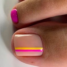 Simple Toe Nails, Feet Nail Design, Pedicure Designs Toenails, Pedicure Nail Designs, Gel Toe Nails, Toe Nail Color, Pretty Toe Nails, Cute Toe Nails