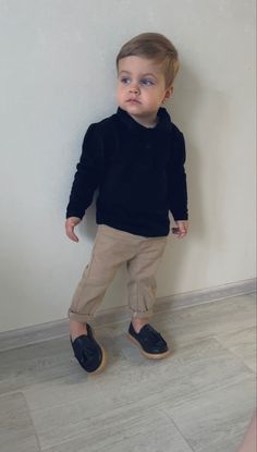 Ootd Baby Boy, Little Boys Outfits, Trendy Baby Boy Clothes, Kids Winter Fashion, Newborn Baby Photoshoot, Baby Boy Dress, Kids Style