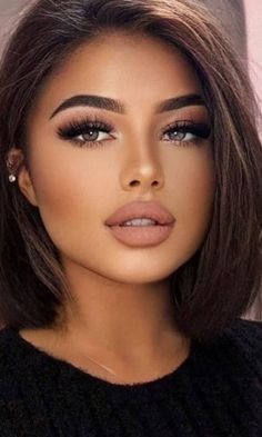 Iv Infusion, Brunette Makeup, Celebrity Makeup Looks, Gorgeous Eyes, Celebrity Makeup, Hair And Makeup, Beautiful Makeup, Beauty Face, Beautiful Eyes