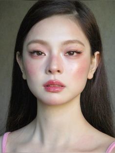 #douyintiktok #douyin makeup #douyinstylemakeup #douyincontour #makeup #makeupoftheday #makeuplover  #hairstyles #fashion #inspiration #hair #outfits #GRWM #aesthetic #beauty #woman #style #hairstyleideas #princess #kpop #china #korea #kdrama #models Rose Blackpink Makeup Look, Natural Ingenue Makeup, Ning Ning Makeup, Douyin Makeup No Contacts, 90s Korean Makeup, Hyperfeminine Makeup, Viet Makeup, Romantic Makeup Archetype, Douyin Make Up