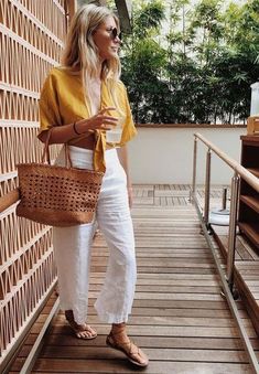 White Wide Leg Pants Outfit, Linen Pants Outfit, Wide Leg Pants Outfit, Wide Leg Pants Outfits, White Wide Leg Pants, Summer Pants Outfits, Leg Pants Outfit, Yellow Shirt, Spring Outfits Women