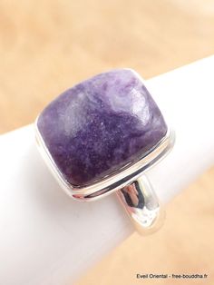 Oriental Eveil is a choice of more than 250 original, high-quality stones, manufactured with respect and ethics. Find all our natural stone pendants here https://www.etsy.com/fr/shop/EveilOriental?ref=seller-platform-mcnav&section_id=16023717 Rectangular purple flame opal ring size 55 in 925 silver Ring length 1.3 cm Ring width 1.1 cm Size 55 - US 7 1/4 Authentic Morado Opal Hallmarked Silver 925 Comes with certificate of authenticity Opal advice and care Opal is a very fragile stone that requires special maintenance. It contains up to 30% water and has difficulty withstanding temperature changes. It is essential to never soak it in detergent or even water. When you are not wearing it, be sure to store it in a small plastic bag containing cotton soaked in water, so your opal will retain al Rectangular Purple Amethyst Gemstone Ring, Rectangular Purple Amethyst Ring, Rectangular Amethyst Gemstone Ring, Purple Rectangular Gemstone Ring, Purple Rectangular Sterling Silver Ring, Purple Amethyst Ring With Rectangular Stone, Amethyst Ring With Rectangular Purple Gemstone, Purple Sterling Silver Rectangular Jewelry, Purple Rectangular Sterling Silver Jewelry