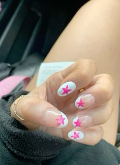 Nail Inspo French Tip With Design, Preppy Acrylic Nail Ideas, Preppy Star Nails, Pink Star Nail Designs, Star Nails French Tip, Tara Yummy Nails, Pink Nails With Stars, Star Nails Pink, Pink Star Nails