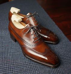 Stylish Oxford Brown Leather Wingtip Brogue Shoes for Men - THE LEATHER POSH Yohei Fukuda, Brown Wingtip Shoes, Italian Shoes For Men, Spectator Shoes, Mens Business, Brogues Men, Wingtip Shoes, Brown Dress Shoes, Bespoke Shoes