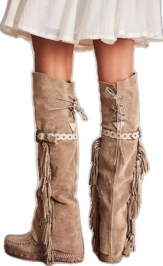 Bohemian Suede Boots With Tassels, Western Style Suede Boots With Fringe, Western Suede Fringe Boots, Bohemian Winter Suede Boots, Bohemian Suede Winter Boots, Bohemian Leather Boots With Fringe, Festival Leather Fringe Boots, Western Suede Boots With Tassels, Bohemian Style Fringe Suede Boots