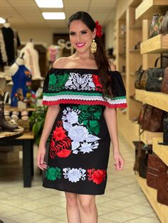 -This Beautiful Off the Shoulder Mexican Dress is the perfect dress for a special event. - It's comfortable and cute with elastic around the shoulder and a tie on the back for an adjustable fit.  - Has lace trim.  The Jewelry modeled may be purchased separately in this link: https://www.etsy.com/es/listing/884724796/filigrana-chapa-de-oro-filigrana-clasica?ref=shop_home_active_3&pro=1&frs=1 More dresses available here: https://www.etsy.com/es/shop/SoleiEthnic?ref=seller-platform-mcnav&section_id Traditional Black Dress For Cinco De Mayo, Mexico Independence Day Outfit, Multicolor Dress For Cinco De Mayo Fiesta, Fitted Multicolor Dress For Cinco De Mayo, Fitted Dress For Day Of The Dead Festival, Fitted Party Dress For Day Of The Dead, Traditional Summer Holiday Dresses, Traditional Summer Dresses For Holidays, Black Bohemian Dress For Fiesta