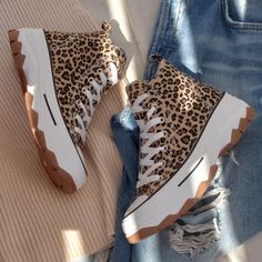 Brand New Price Is Firm Fits True To Size Runs Narrow Fall Leopard Print Lace-up Sneakers, Casual Leopard Print Lace-up Sneakers, Leopard Print Converse, High Top Sneaker, New Price, Cheetah Print, Shoes Heels Boots, Black Cream, Cute Shoes