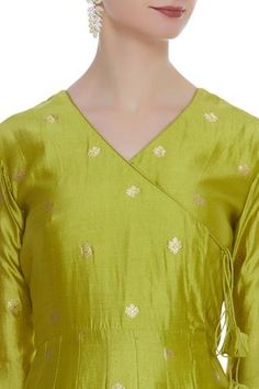 Shop for Pinki Sinha Green Banarasi Silk Kurta With Pants for Women Online at Aza Fashions Festival Cotton Silk Bandhgala With Dupatta, Pista Green Long Sleeve Traditional Wear With Gota Work, Long Sleeve Pista Green Traditional Wear With Gota Work, Anarkali Bandhgala With Traditional Chanderi Drape, Chanderi Bandhgala With Dupatta For Diwali, Traditional Chanderi Bandhgala With Gota Work, Fitted Chanderi Bandhgala With Traditional Drape, Festive Cotton Silk Bandhgala With Traditional Drape, Banarasi Silk Kurta With Gota Work